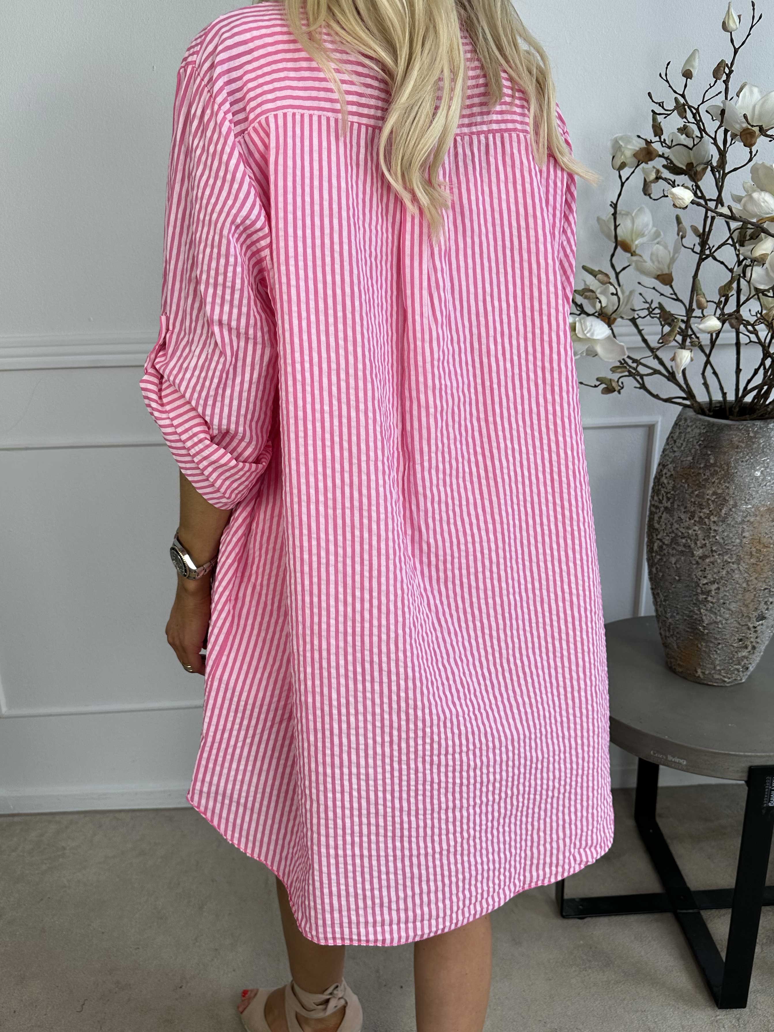 Carmina - Randig bomullsskjorta med bröstfickor